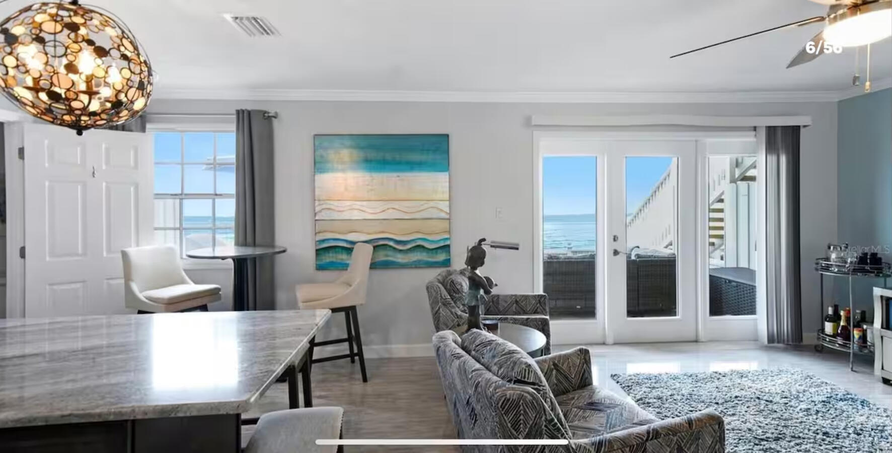 Living space that bring the bay indoors